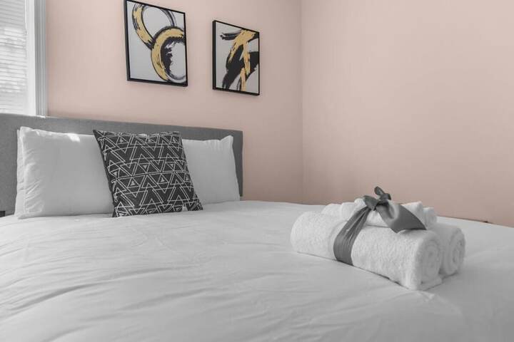 57th Blushing Bungalow