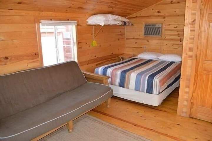 No Name City Luxury Cabins & RV