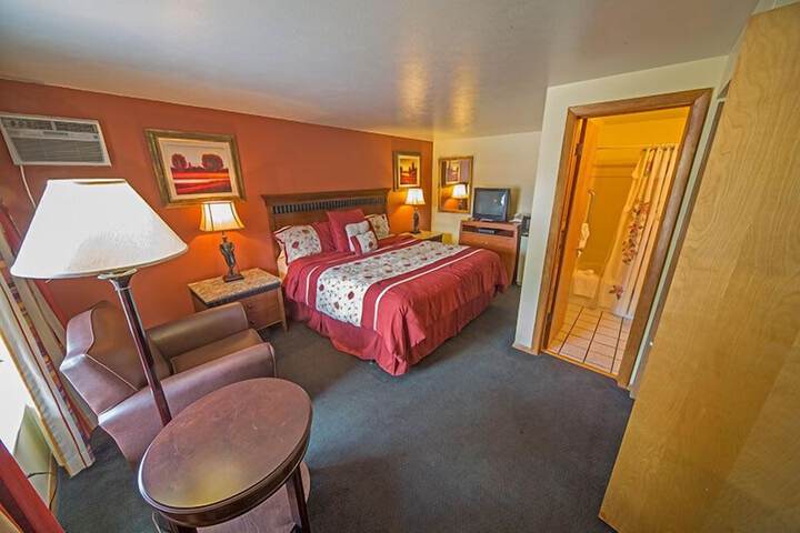 Room 34 of 48