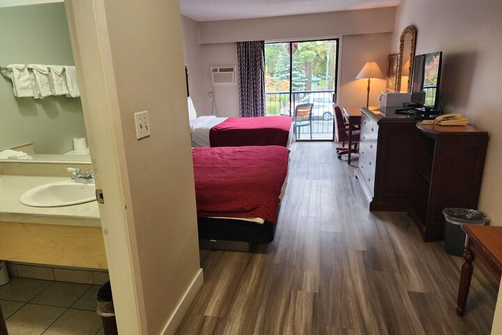 Room 17 of 46