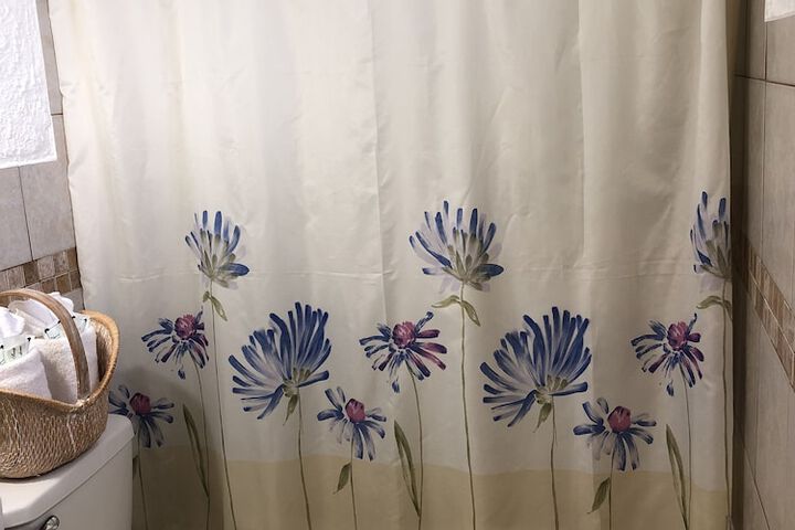 Room 6 of 30