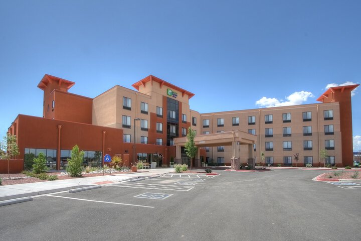 Hotel 3 of 90