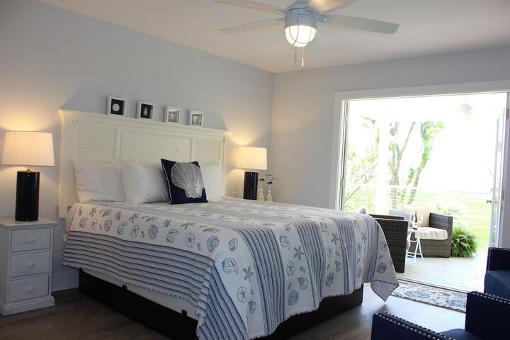 Room 7 of 16