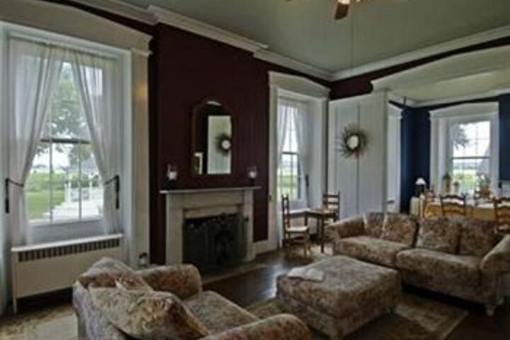 Stoltzfus Bed & Breakfast