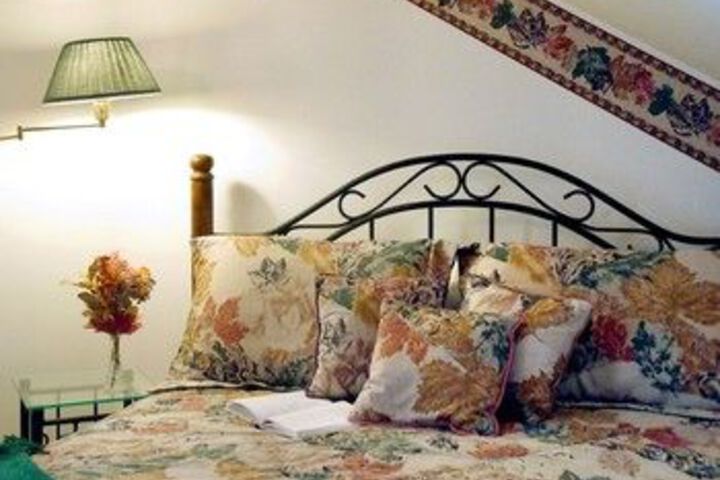 Arbor Hill Inn
