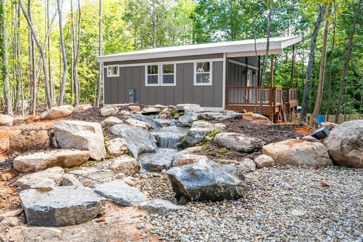 NEW Beehive Tree House Retreat