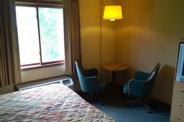 Room 14 of 20
