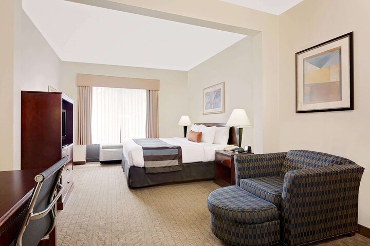 Room 8 of 19