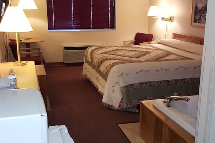 Room 27 of 77
