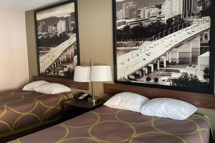 Super 8 by Wyndham Chattanooga / East Ridge