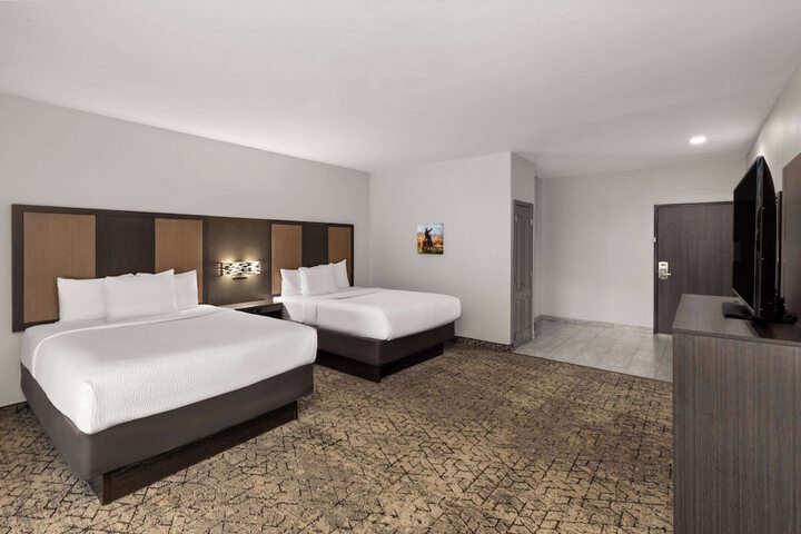 La Quinta Inn & Suites by Wyndham McAlester