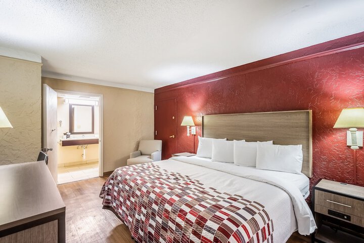 Room 18 of 36