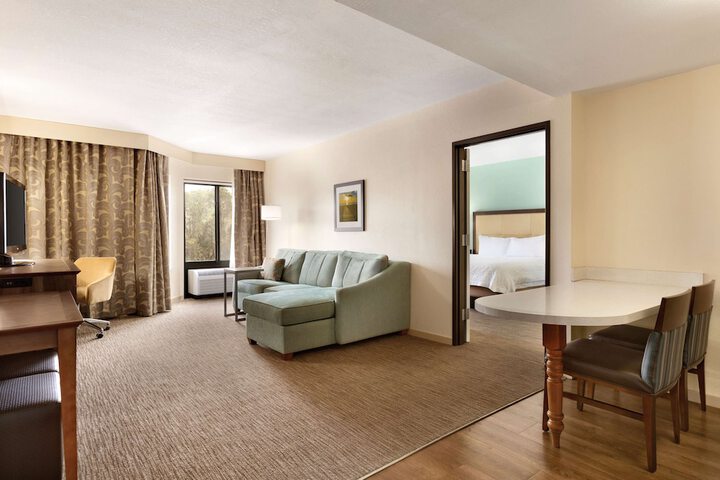 Hampton Inn & Suites Tarpon Springs