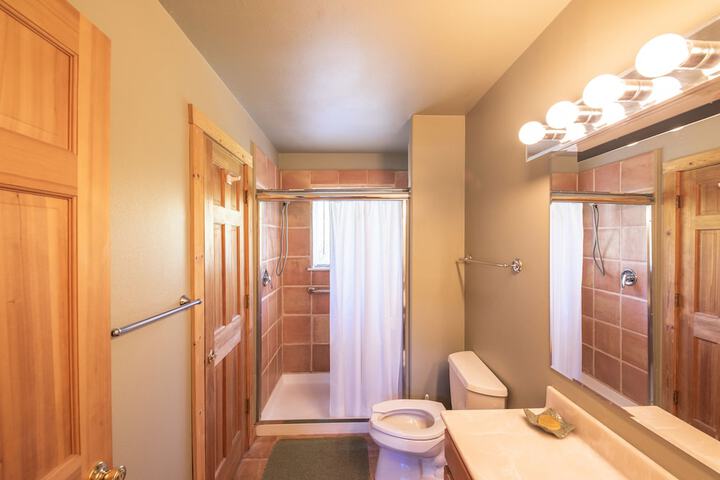 Room 14 of 18