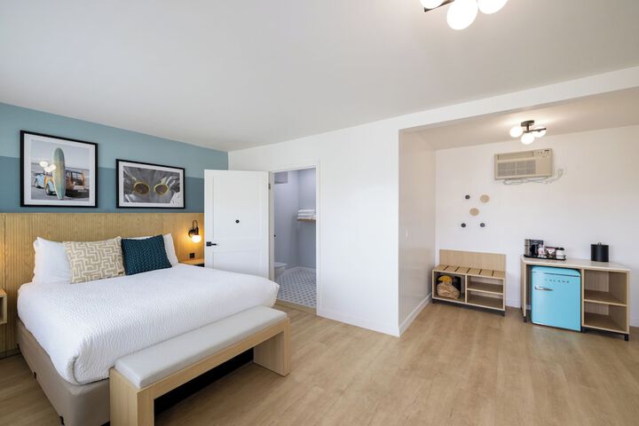 Room 43 of 63