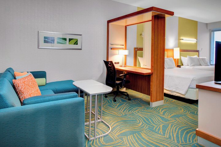 Room 8 of 14