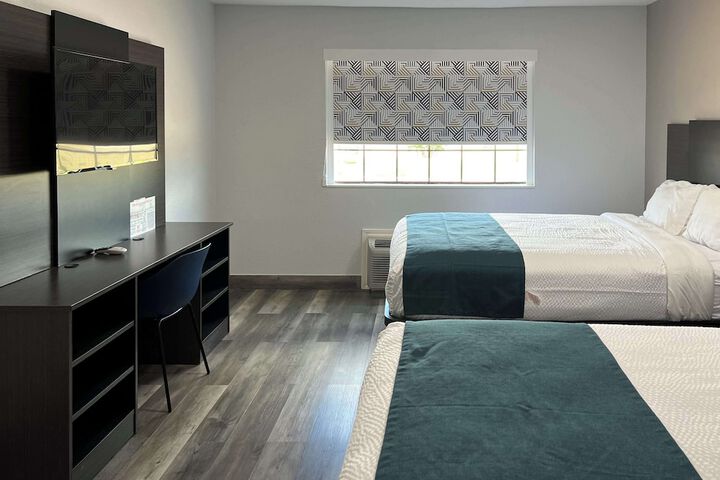 Room 25 of 36