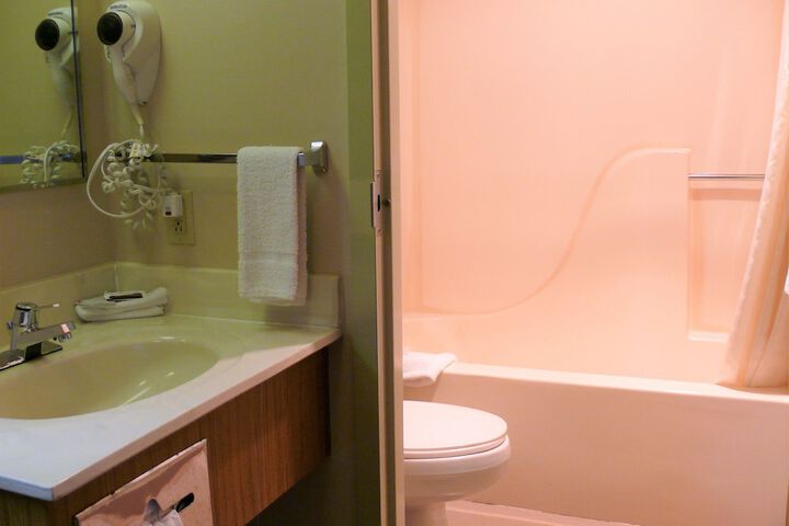 Room 18 of 21