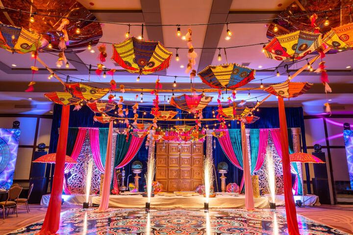 Ballroom/Hall 161 of 183