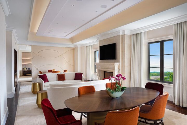 Room 50 of 115
