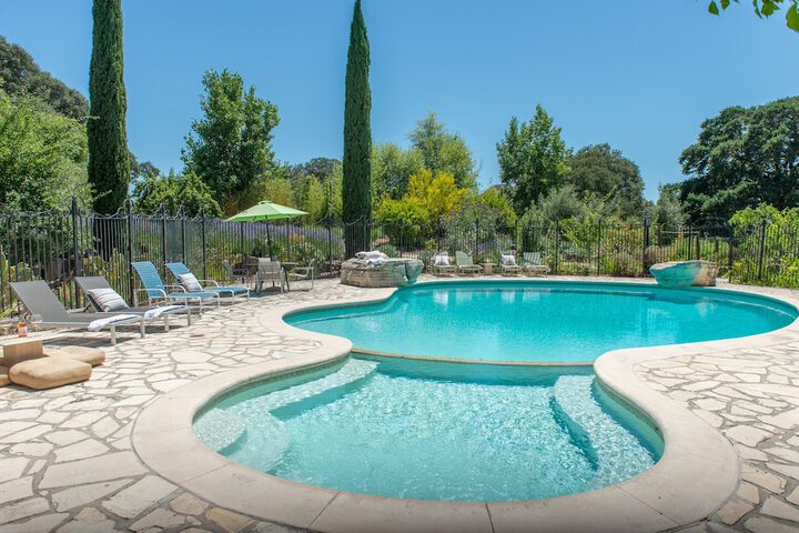 Pool 2 of 60
