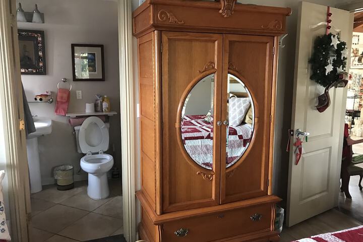 Room 17 of 63