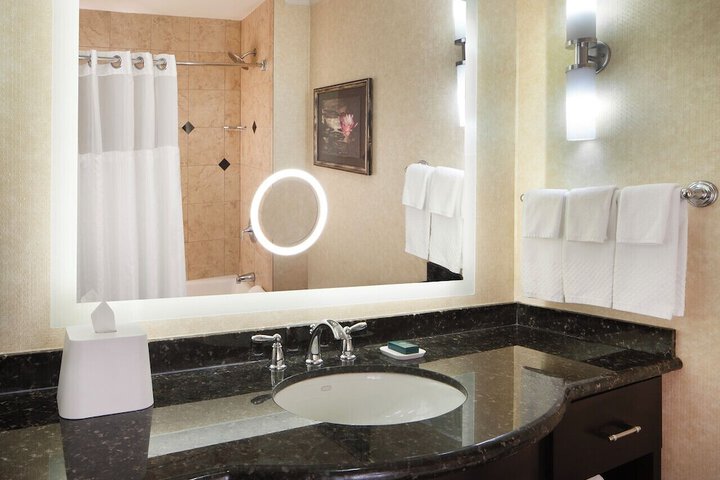 Hilton Dallas / Rockwall Lakefront