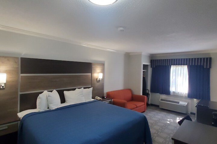 Ambassador Inn & Suites