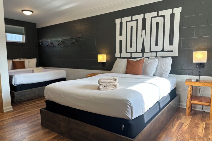 Elk Antler Inn