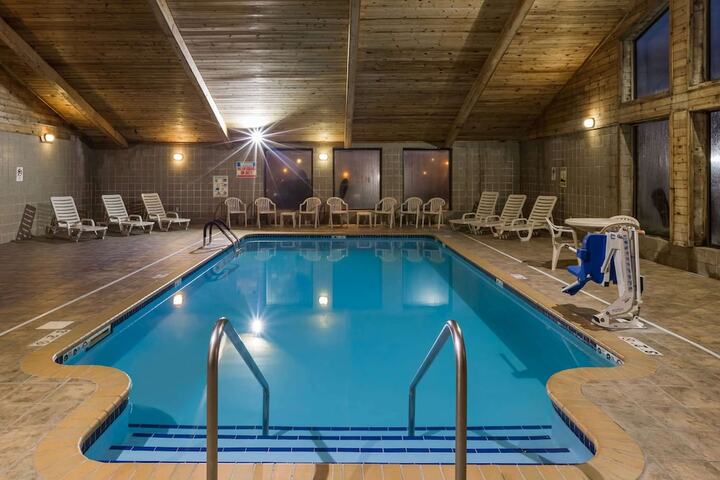 Pool 3 of 76