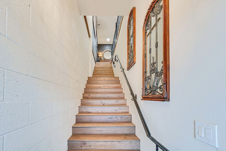 Stellar Craig Apartment - Walk to Restaurants!