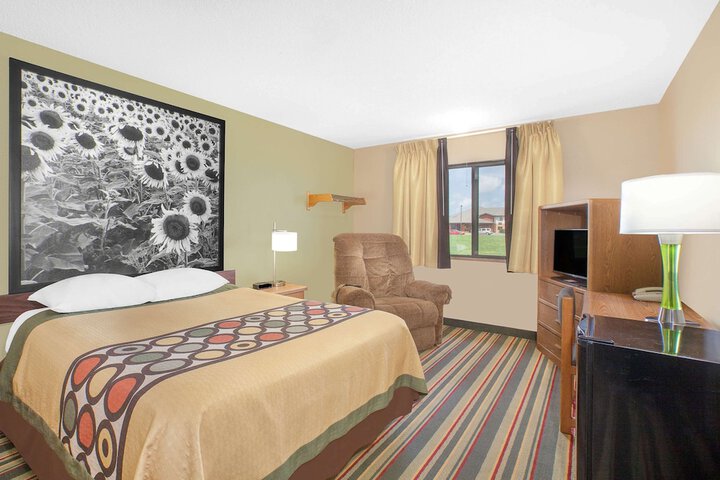 Room 7 of 15