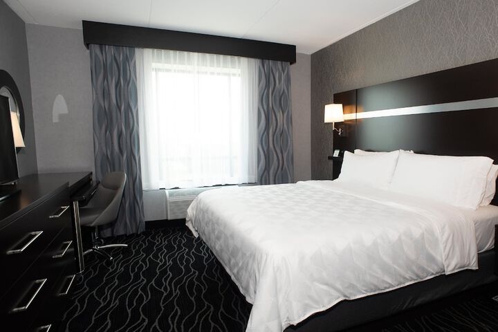 Holiday Inn & Suites - Joliet Southwest by IHG