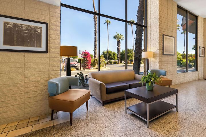 Best Western Date Tree Hotel