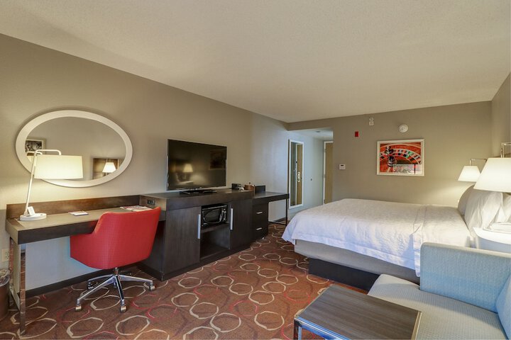 Room 53 of 92