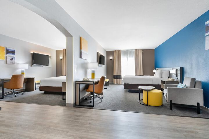 Comfort Inn & Suites Sacramento - University Area