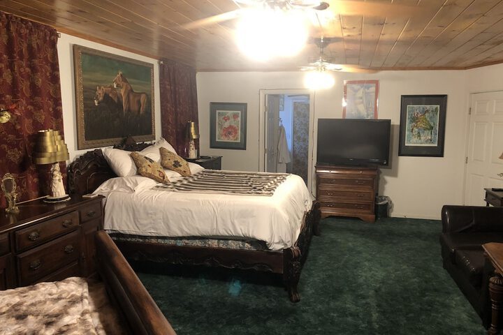 Echo Canyon Spa Resort (Adults Only)