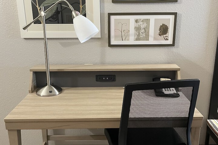 Room 13 of 35