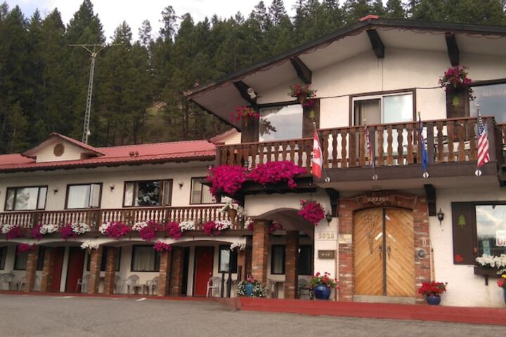 Gables Motel