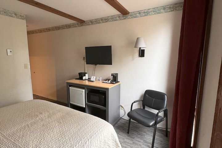 Room 12 of 44
