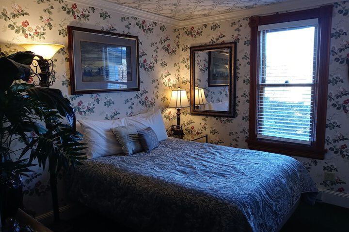 Room 26 of 60