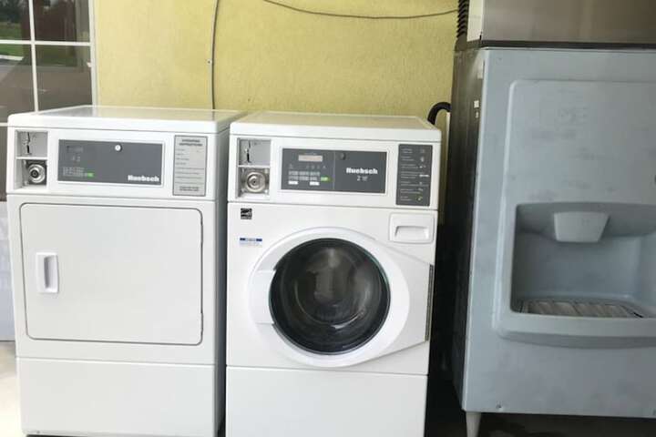 Laundry 28 of 29