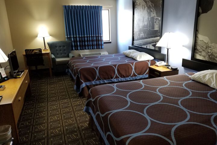 Room 18 of 31