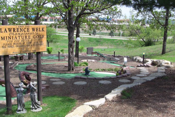 Branson Hillside Hotel