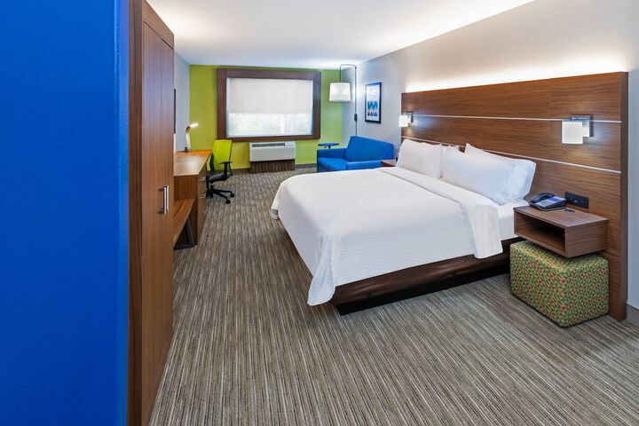 Room 20 of 34