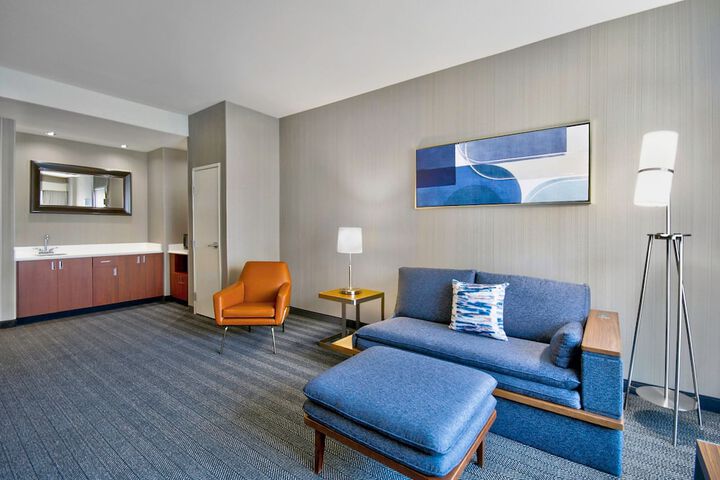 Room 40 of 63