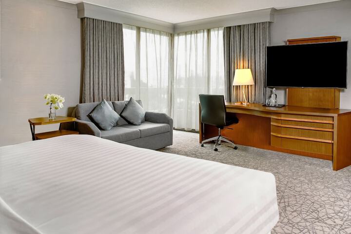 Room 15 of 27