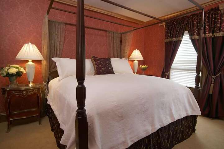Room 20 of 84