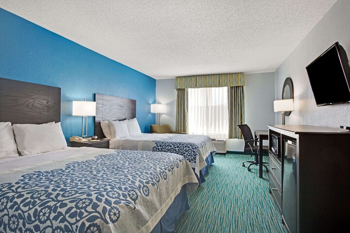 Room 15 of 19