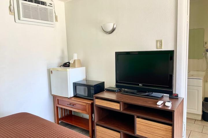 Travelers Inn Motel